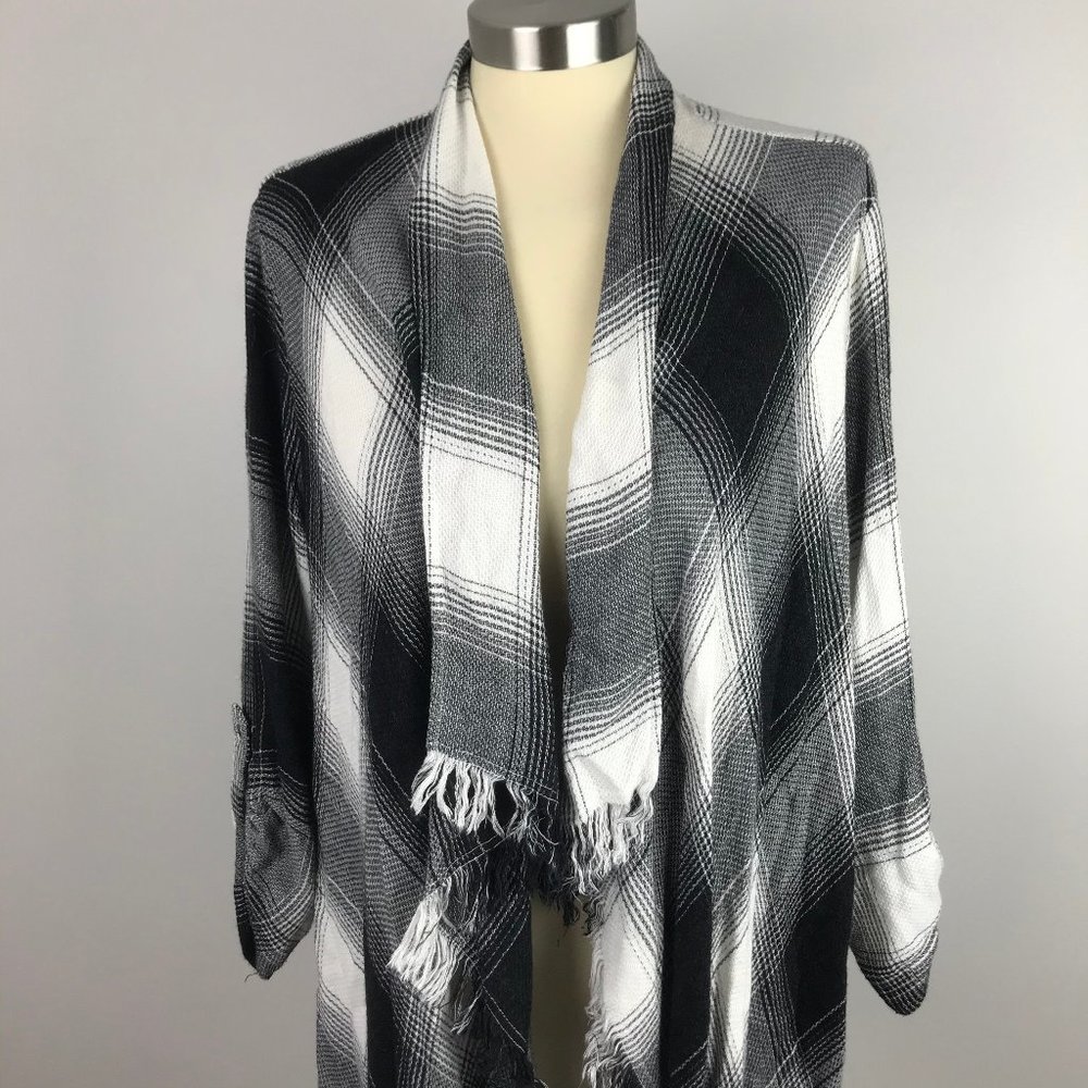 Maurices Black White Sweater Shawl Plaid Open - Picture 2 of 8